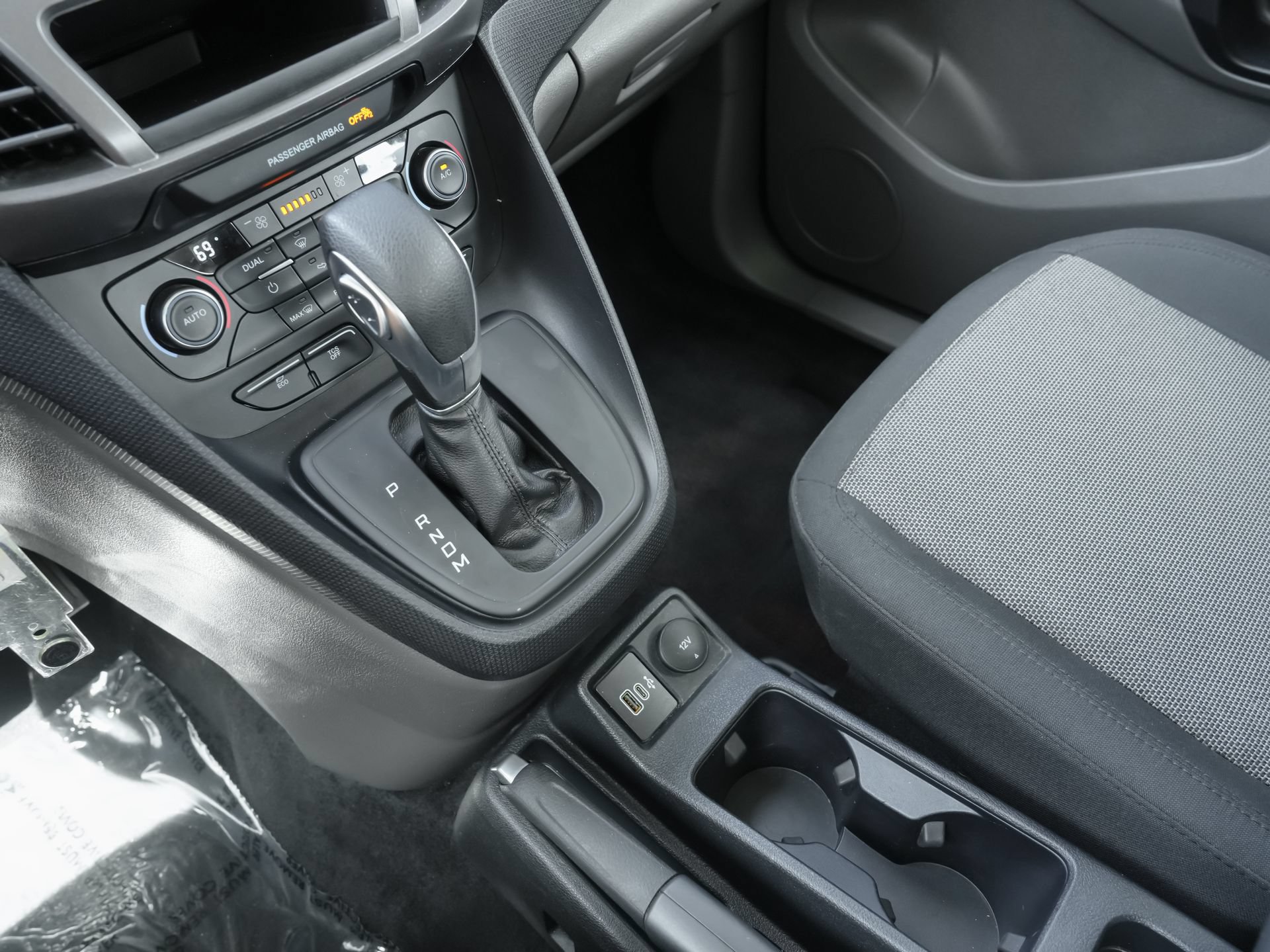 Used 2023 Ford Transit Connect XL FWD image 11