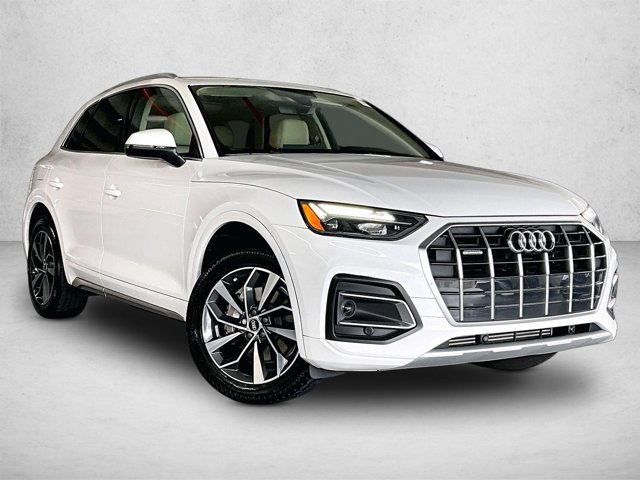 Used 2021 Audi Q5 2.0T Premium w/ Convenience Package AWD/4WD image 12