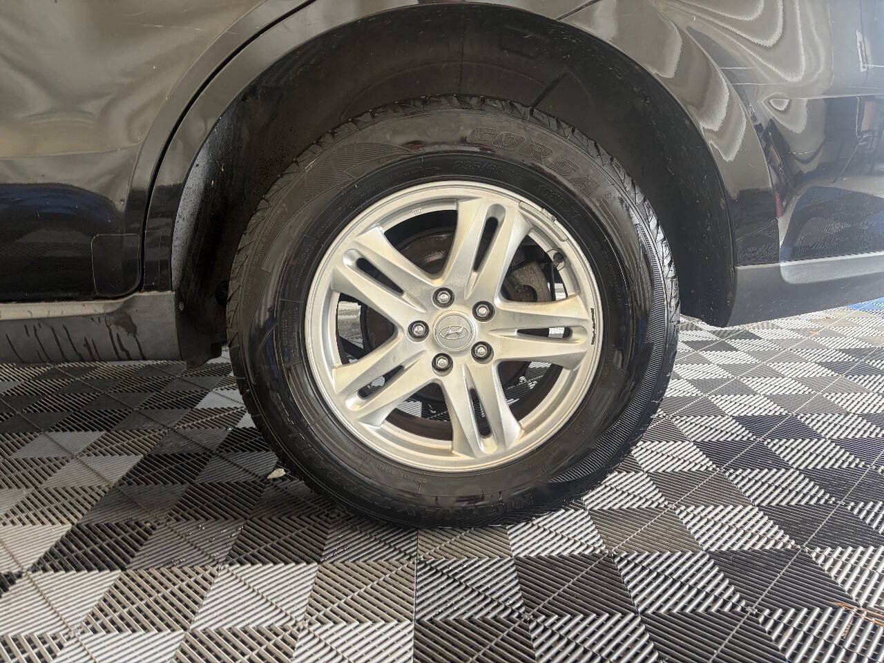 Used 2011 Hyundai Santa Fe GLS AWD/4WD image 24