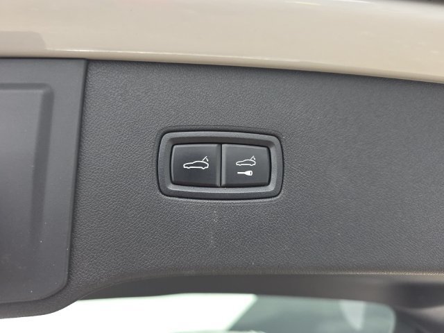 Used 2024 Porsche Cayenne AWD/4WD image 34