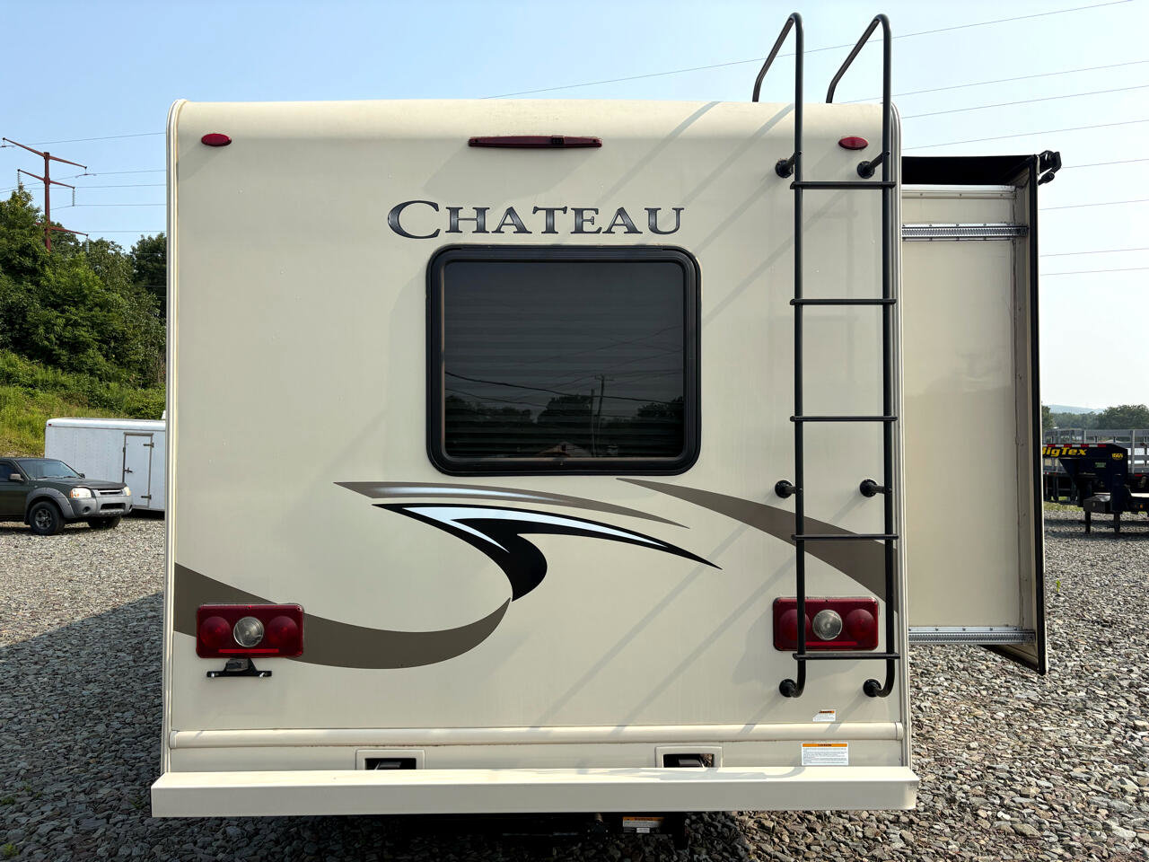 Used 2018 Ford E-450 and Econoline 450 Super Duty w/ Motorhome Prep Package image 6