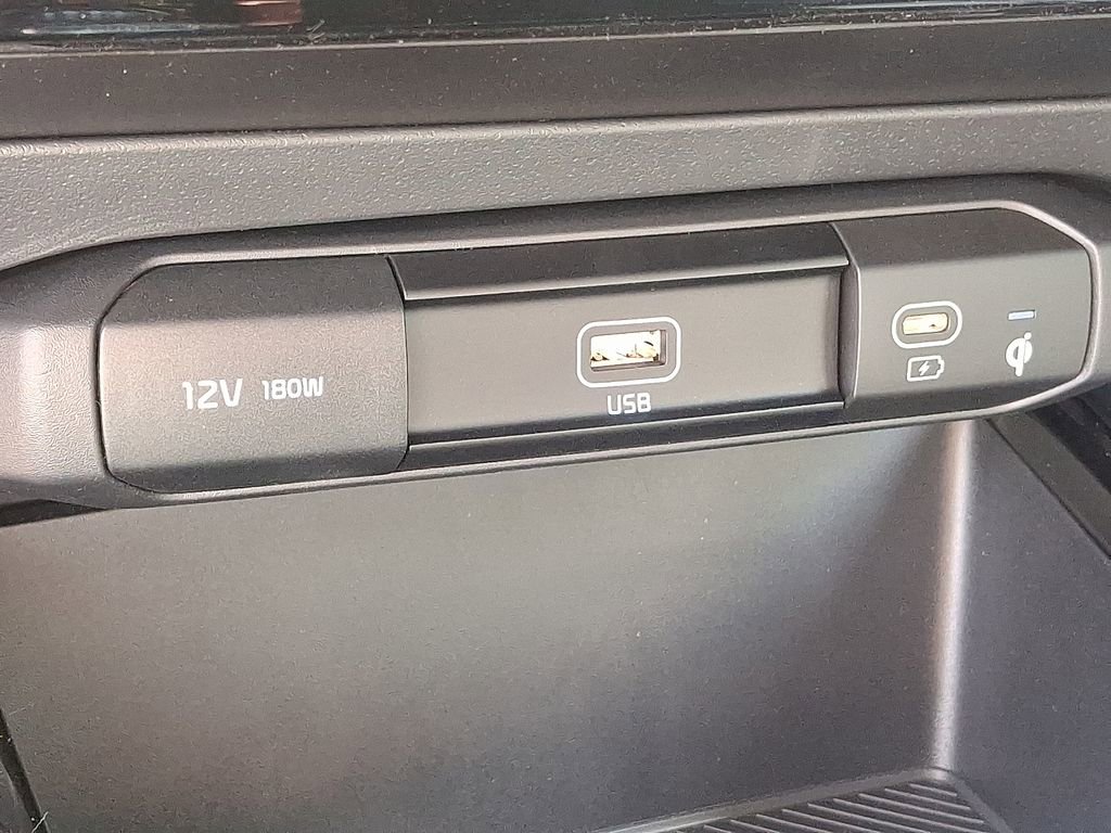 New 2025 Kia Niro EX image 19