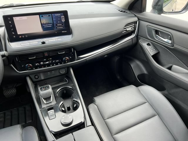 Used 2025 Nissan Rogue SL w/ Tech Package AWD/4WD image 35