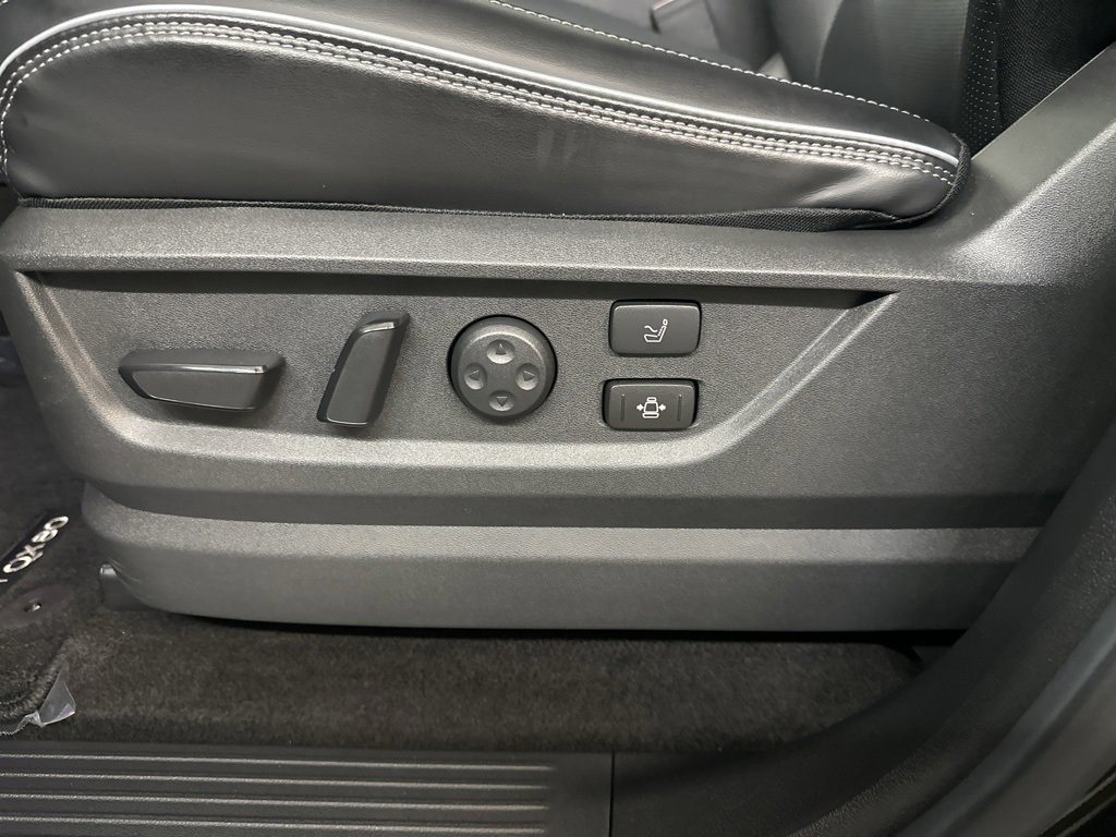 Certified 2025 INFINITI QX80 Sensory image 13