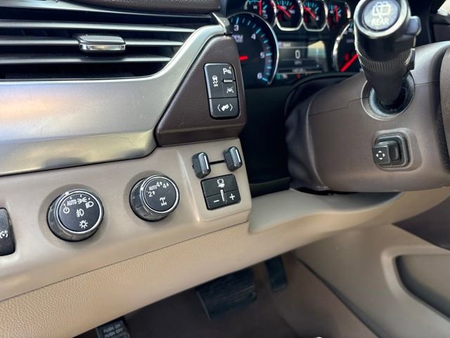 Used 2019 Chevrolet Suburban LT w/ Luxury Package AWD/4WD image 22