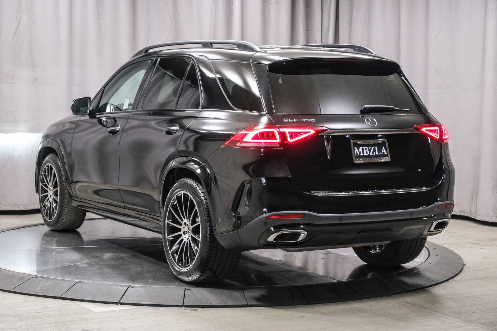 Used 2021 Mercedes-Benz GLE 350 image 2