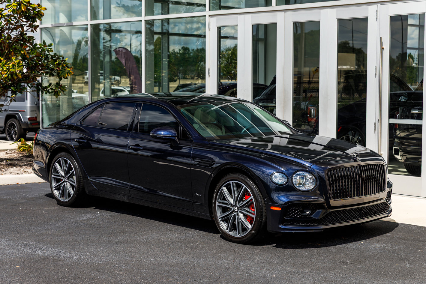 Used 2023 Bentley Flying Spur Azure AWD/4WD image 14