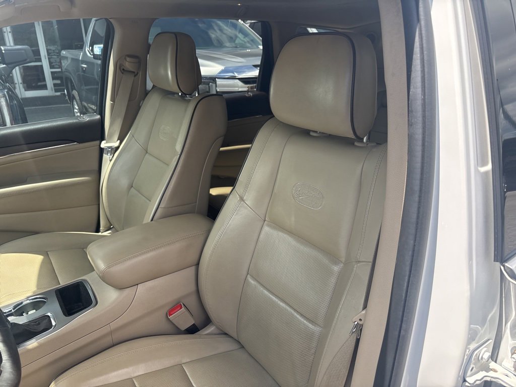 Used 2021 Jeep Grand Cherokee Overland w/ Trailer Tow Group IV image 13