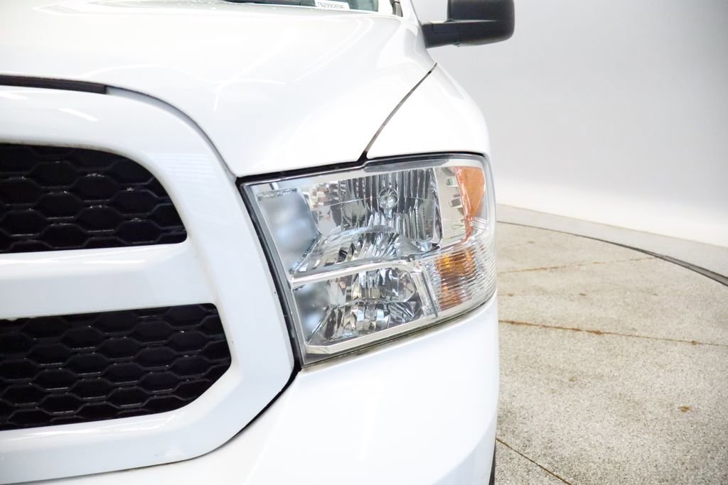 Certified 2018 RAM 1500 Express w/ Express Value Package AWD/4WD image 13