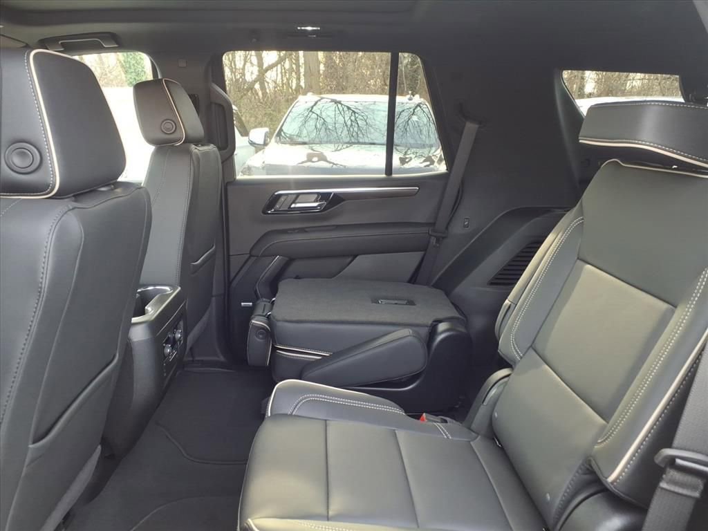 New 2026 Chevrolet Tahoe Premier w/ Sun And Tow Package AWD/4WD image 16