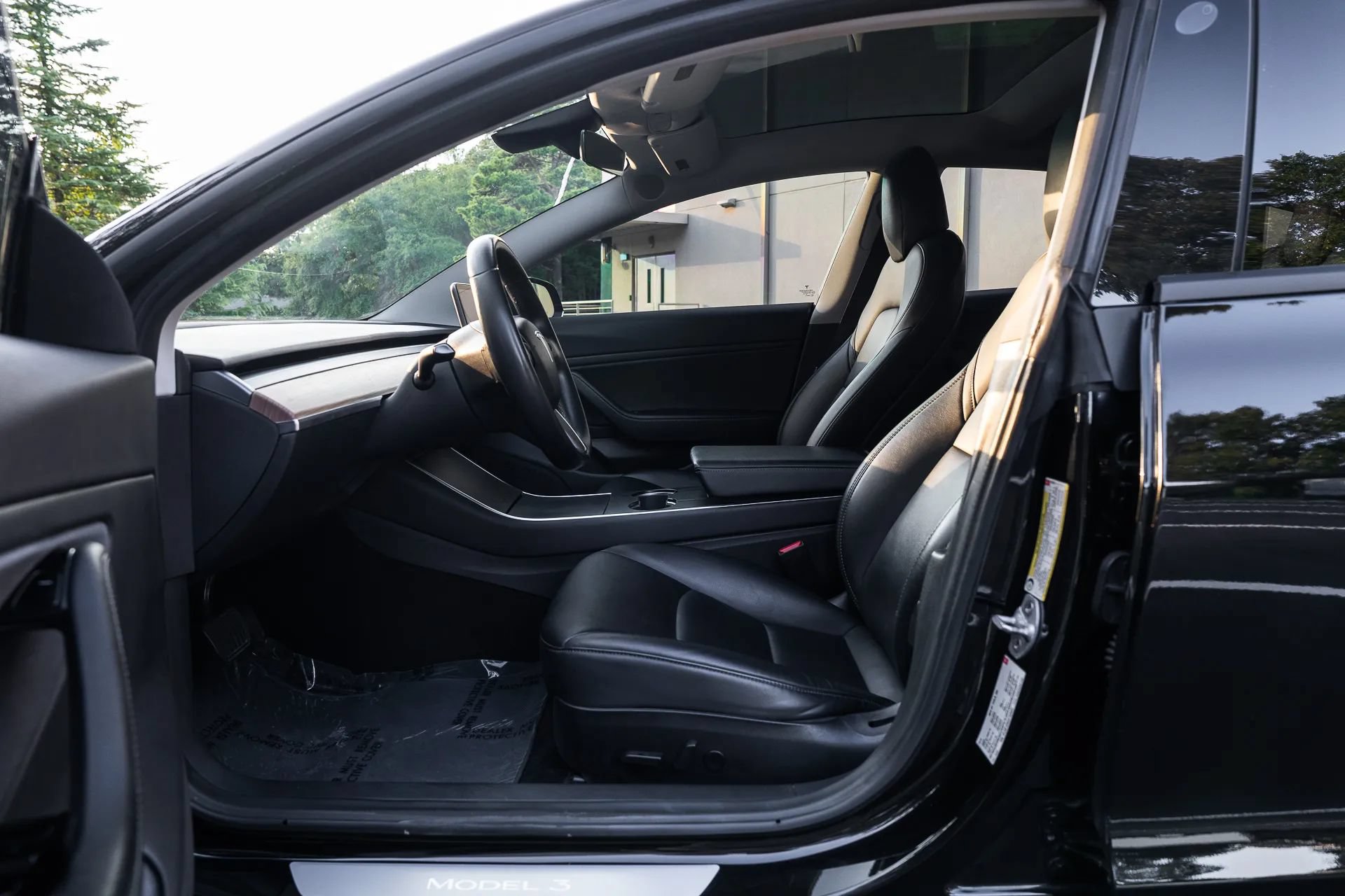 Used 2018 Tesla Model 3 Long Range AWD/4WD image 16
