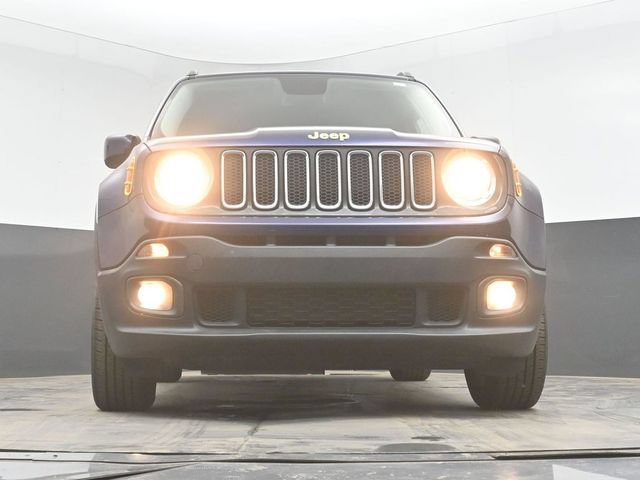 Used 2017 Jeep Renegade Latitude w/ Popular Equipment Group FWD image 40