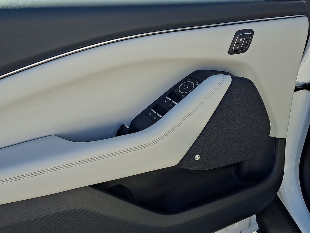 Used 2022 Ford Mustang Mach-E Premium w/ Ice White Appearance Package image 12