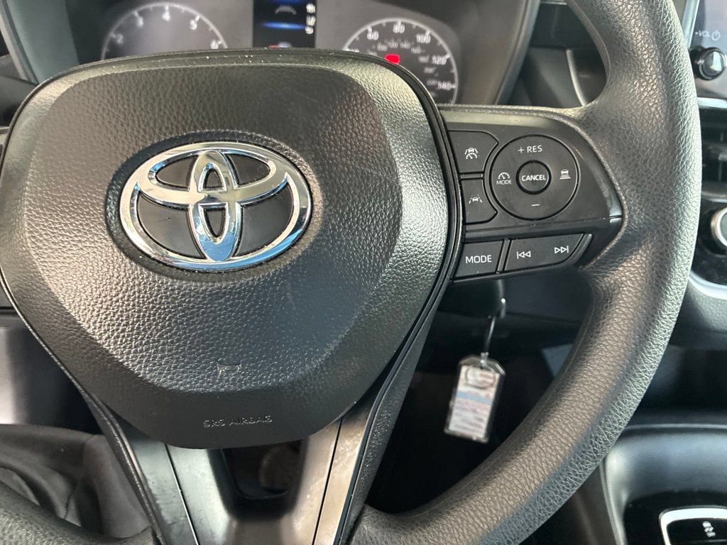 Used 2025 Toyota Corolla LE FWD image 24