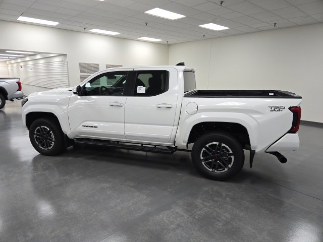 New 2025 Toyota Tacoma TRD Sport image 3