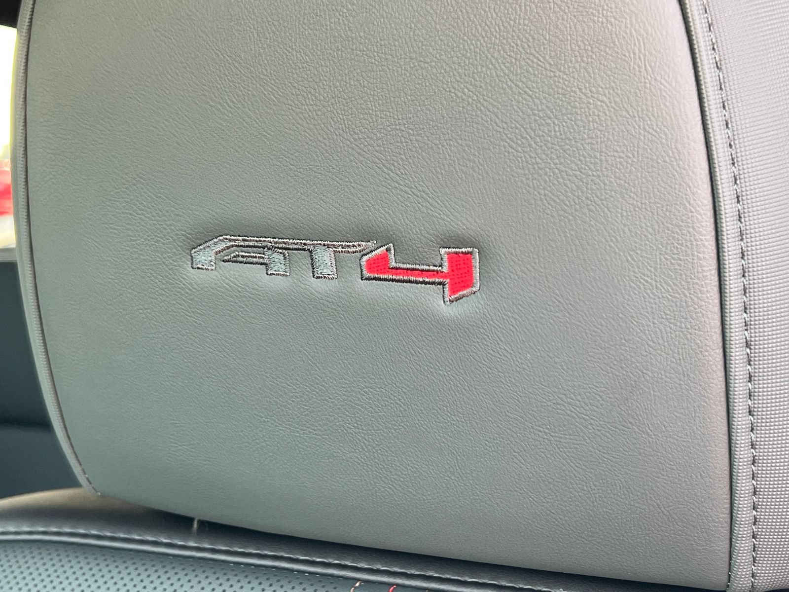 New 2027 GMC Acadia AT4 w/ Luxury Package AWD/4WD image 14