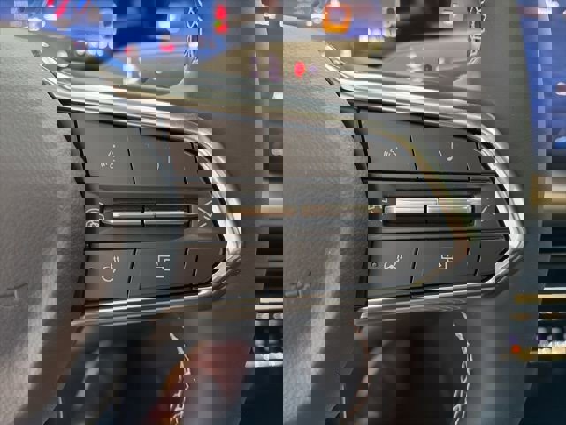 New 2026 Chevrolet Traverse LT w/ Sun and Wheel Package image 19