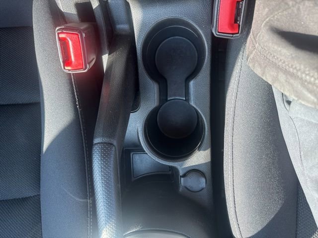 Used 2016 Chevrolet Cruze LT w/ Technology Package FWD image 27