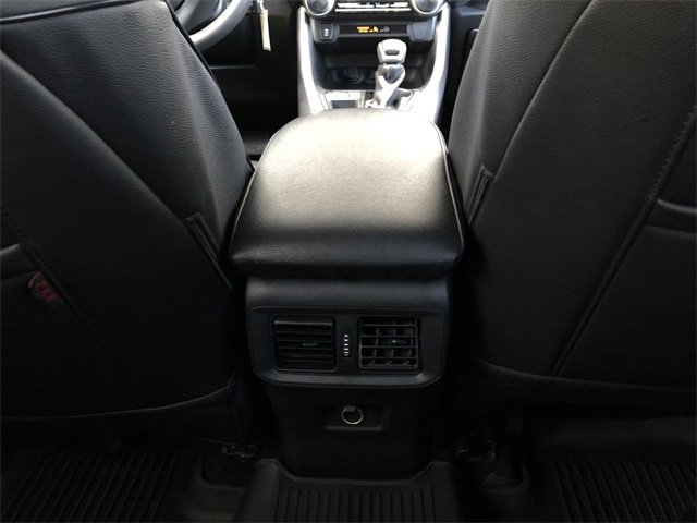 Used 2022 Toyota RAV4 LE image 21