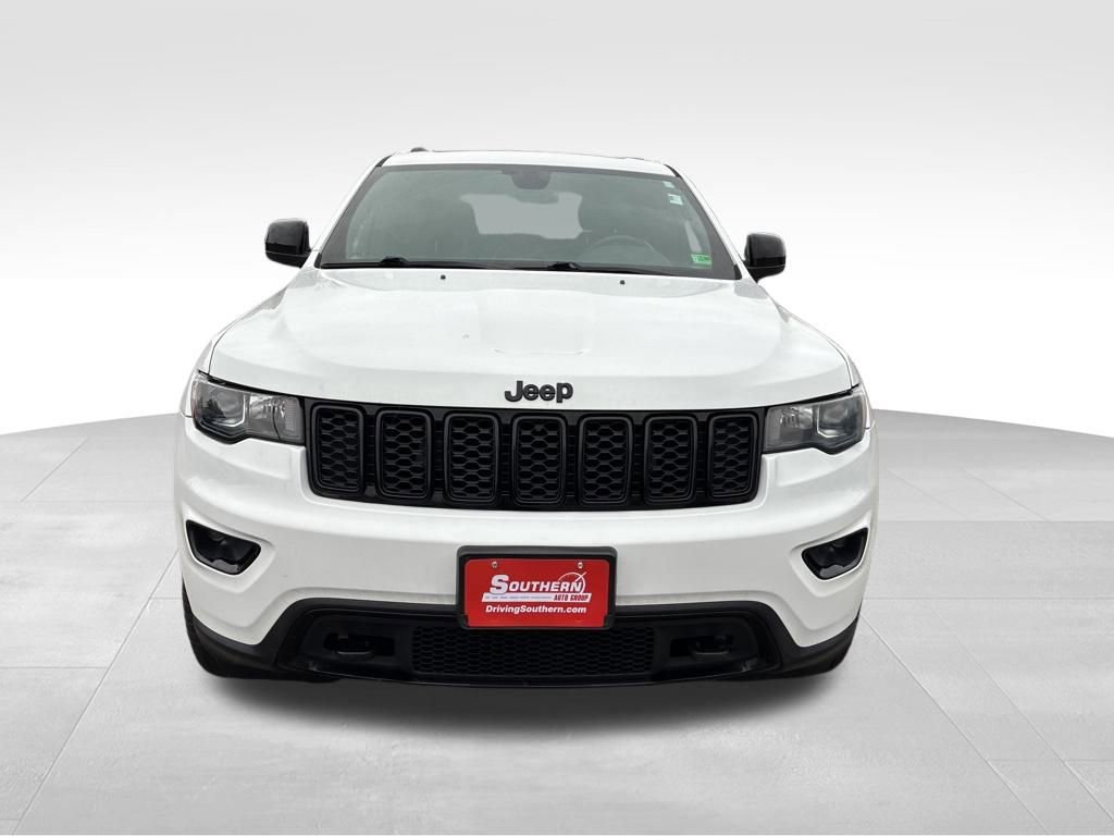 Used 2018 Jeep Grand Cherokee Laredo image 9