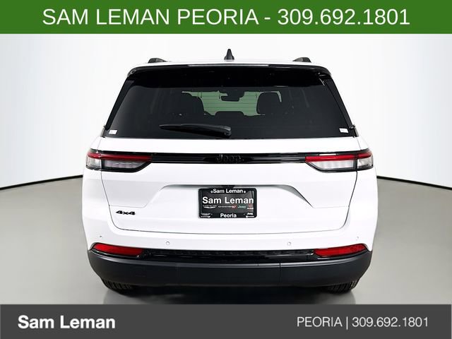 New 2025 Jeep Grand Cherokee Altitude image 6