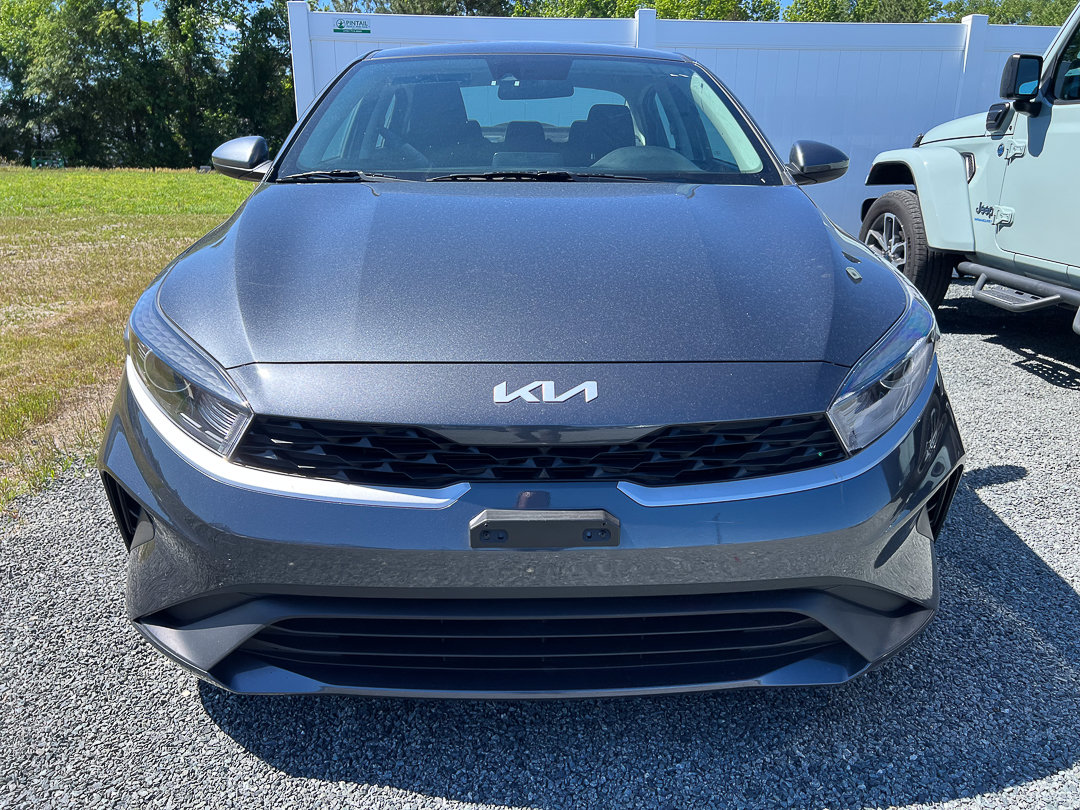 Used 2023 Kia Forte LXS FWD image 6