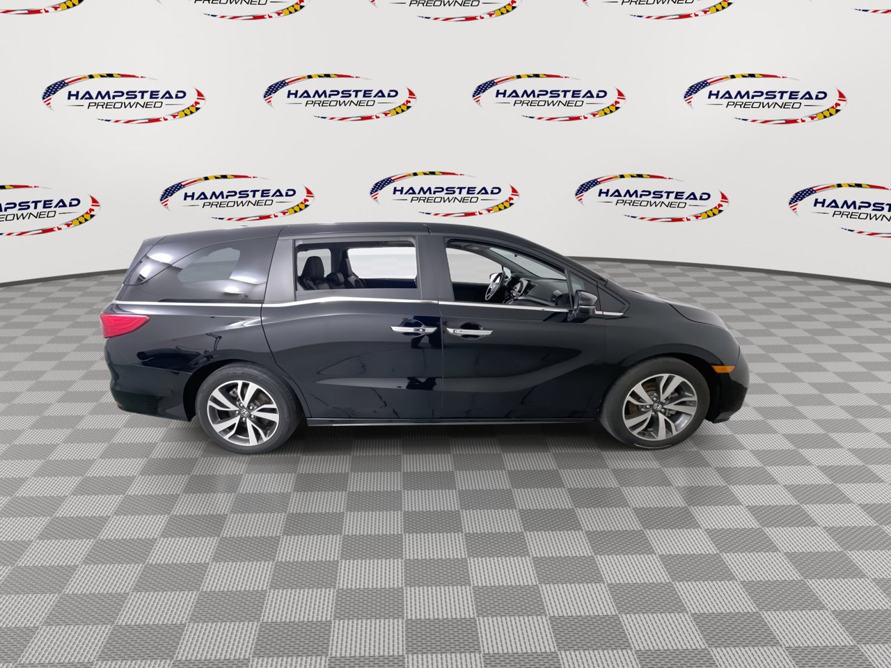 Used 2023 Honda Odyssey Touring image 9