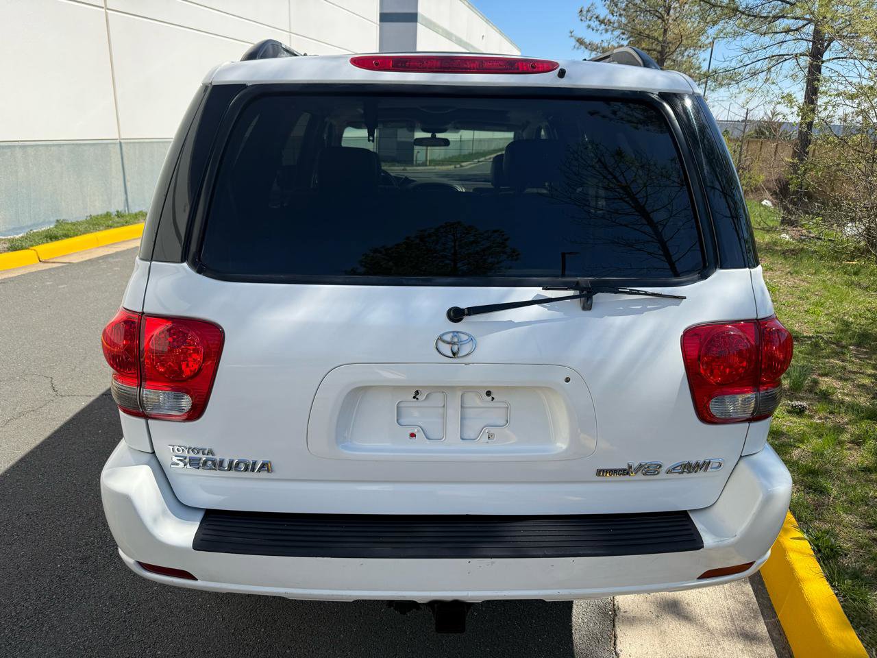 Used 2006 Toyota Sequoia SR5 image 9