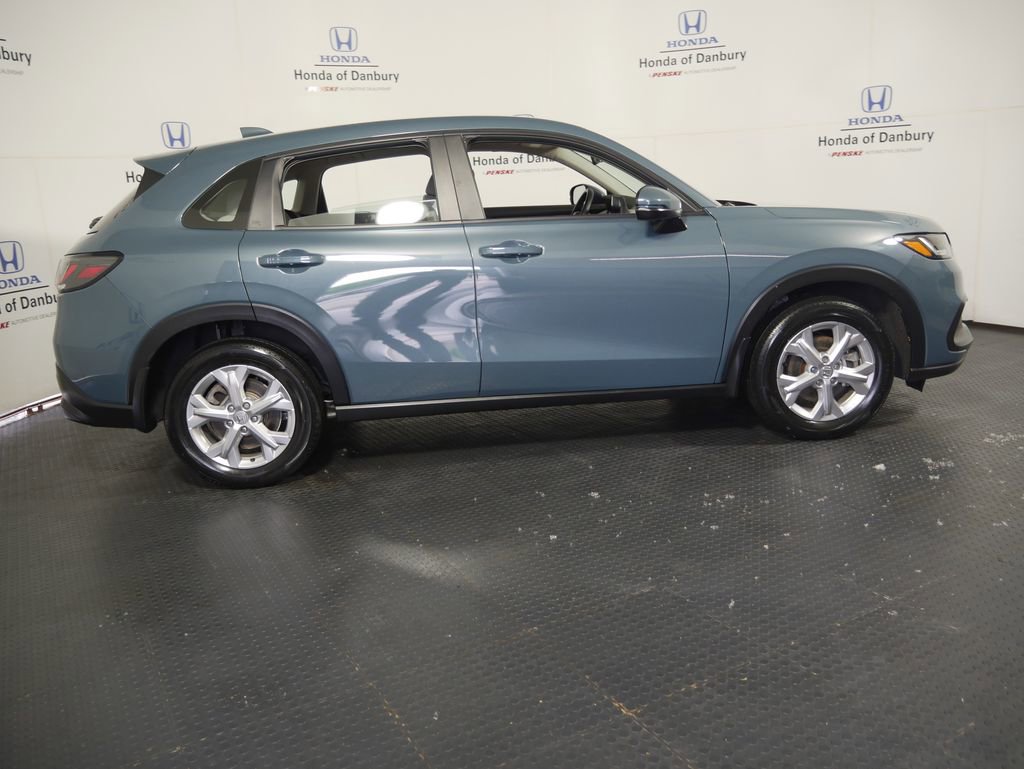 Used 2023 Honda HR-V LX image 3