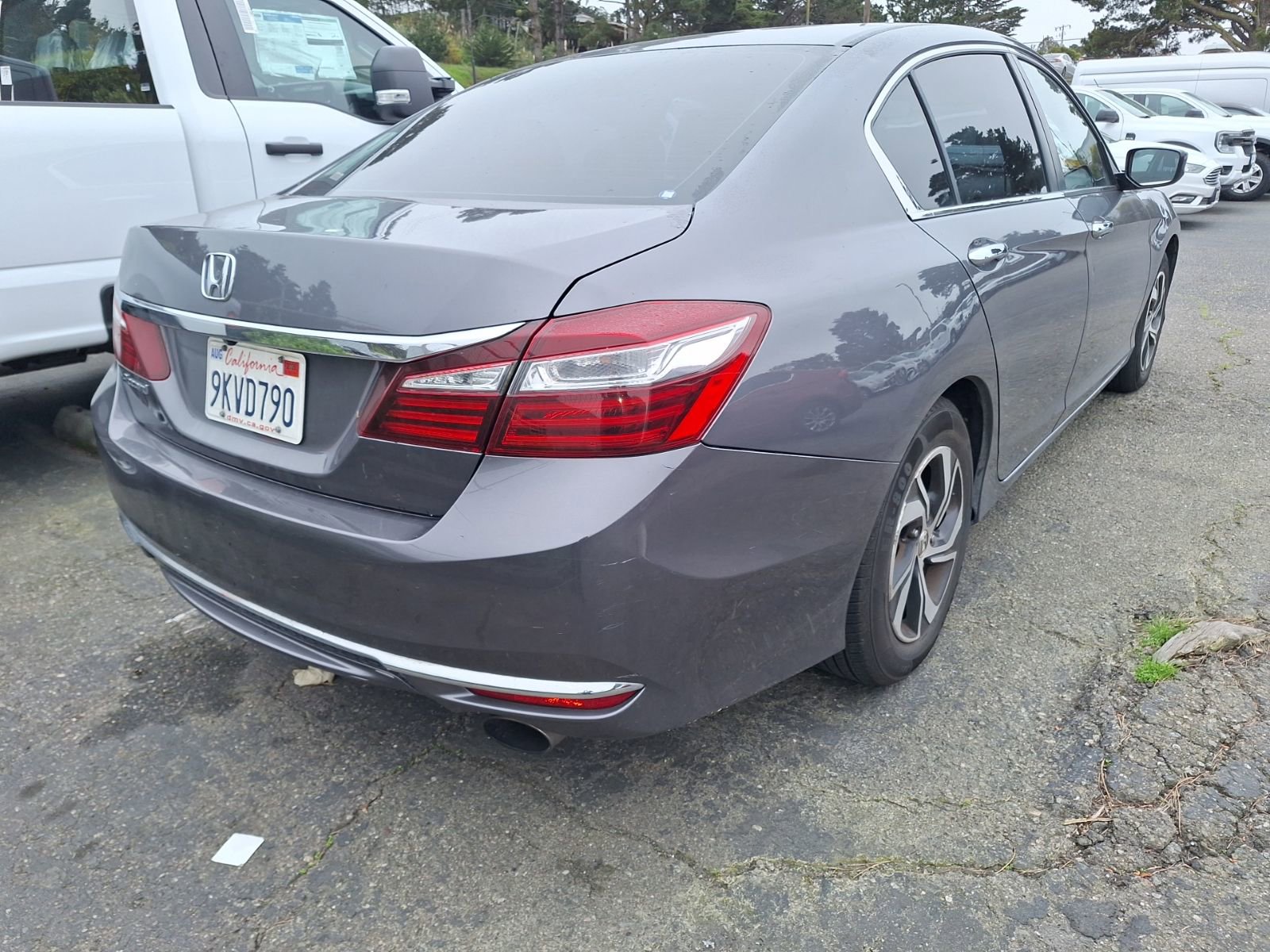 Used 2016 Honda Accord LX image 4