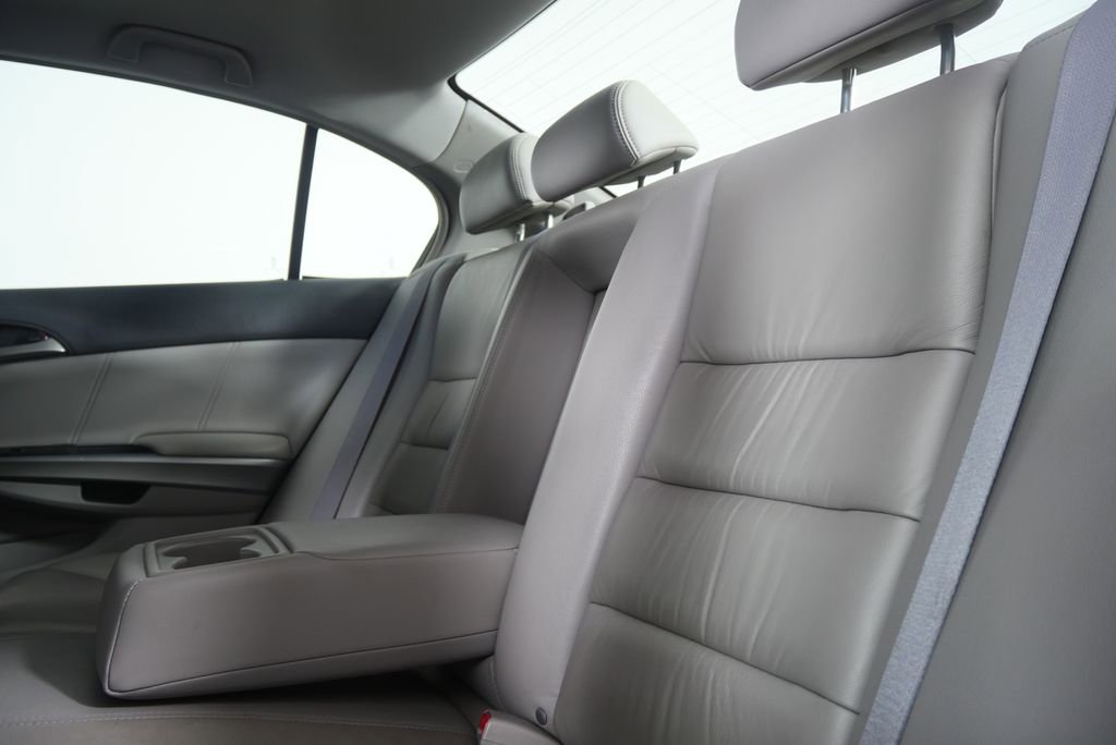 Used 2009 Honda Accord EX-L image 9