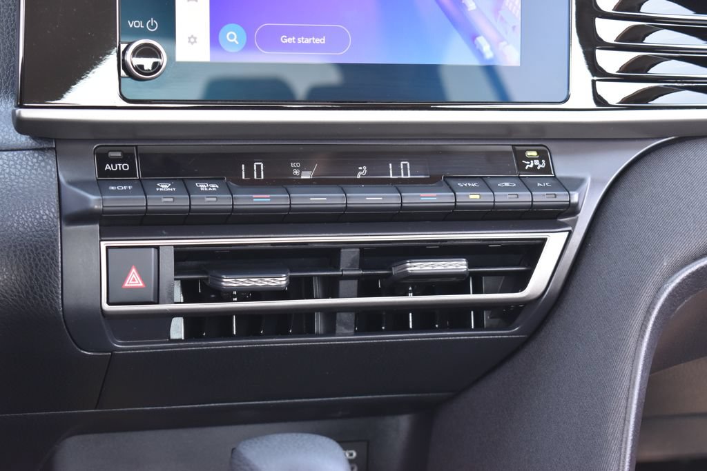 Used 2025 Toyota Camry LE FWD image 20