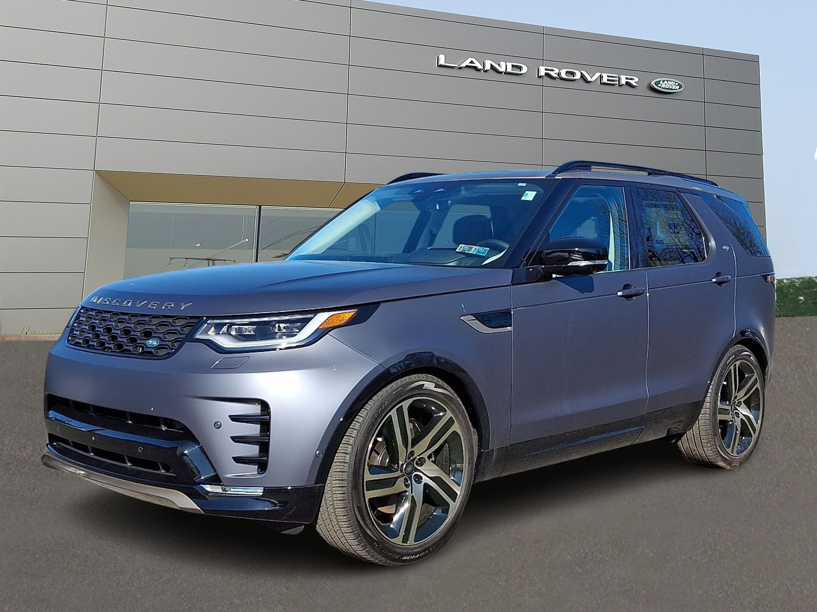 New 2026 Land Rover Discovery Limited Edition AWD/4WD image 1