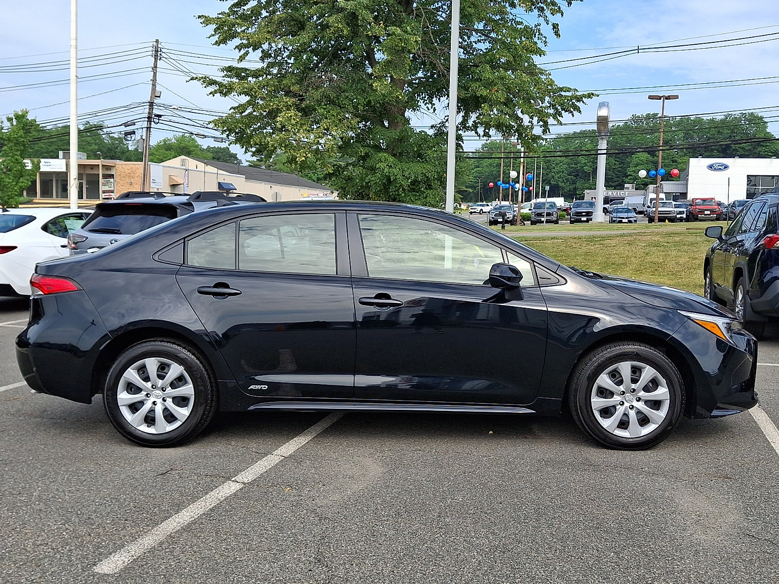 Certified 2025 Toyota Corolla LE AWD/4WD image 7