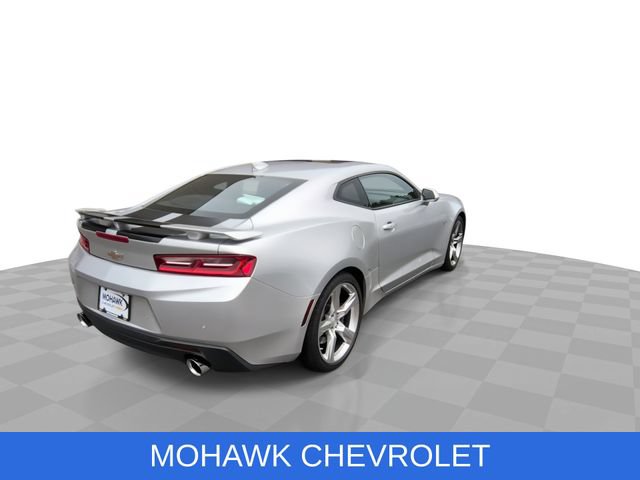 Used 2017 Chevrolet Camaro SS RWD image 8