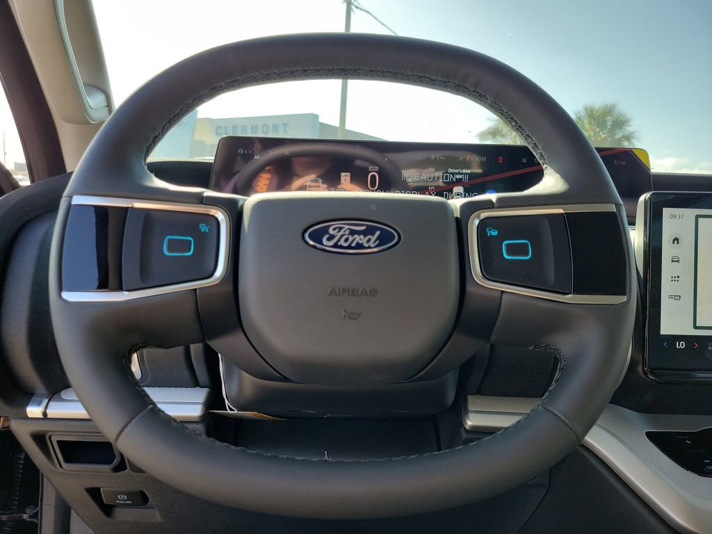 New 2026 Ford Expedition Active image 20