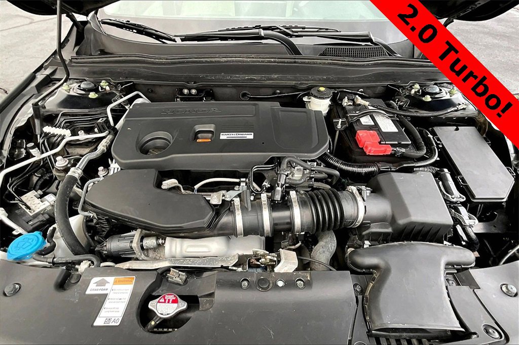 Used 2018 Honda Accord Touring image 10
