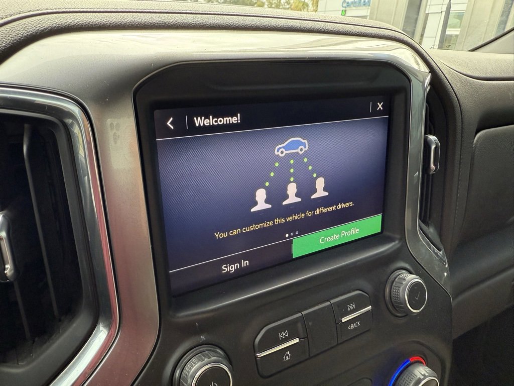 Certified 2022 Chevrolet Silverado 3500 LTZ w/ LTZ Convenience Package image 24