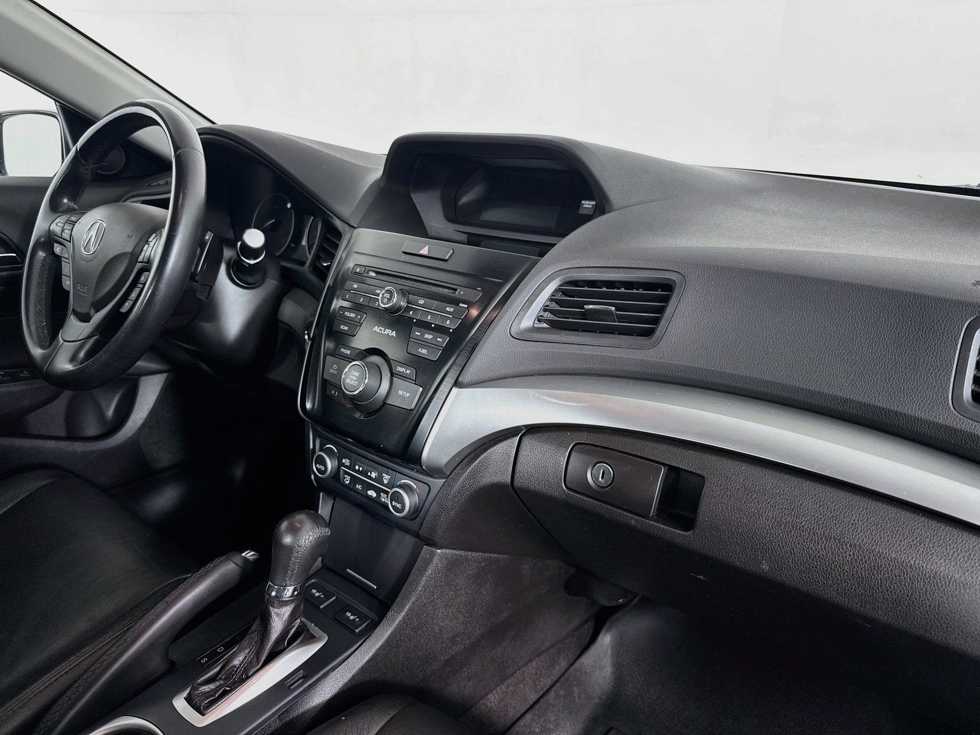 Used 2017 Acura ILX FWD image 28