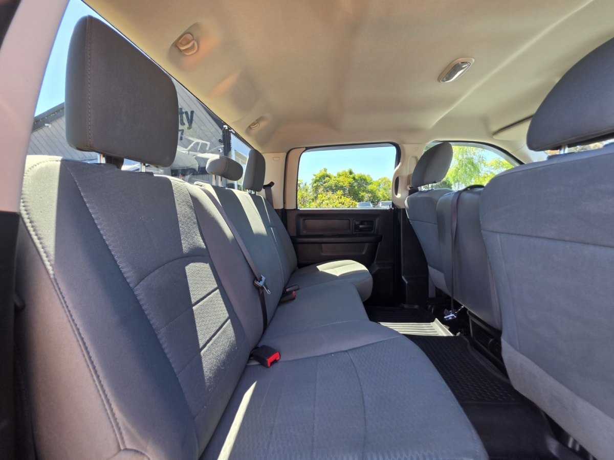 Used 2014 RAM 2500 Tradesman w/ Chrome Appearance Group AWD/4WD image 10
