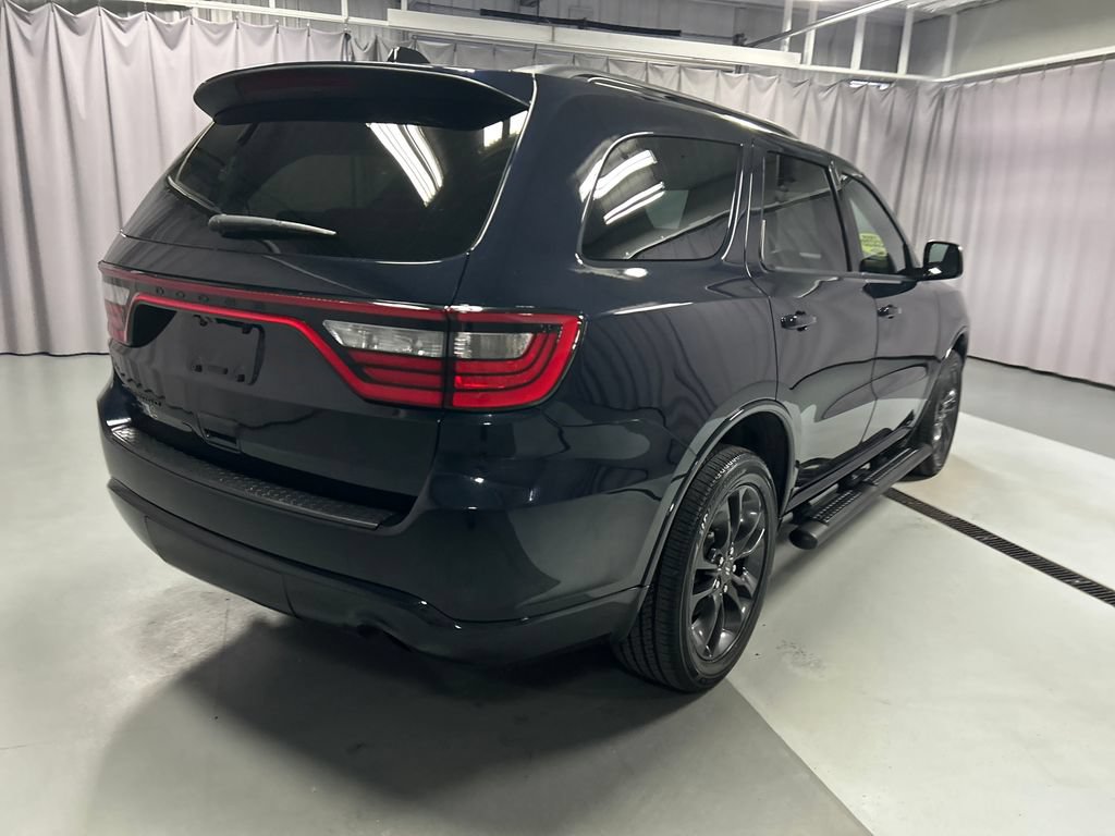 Used 2024 Dodge Durango SXT w/ SXT Blacktop Group AWD/4WD image 7