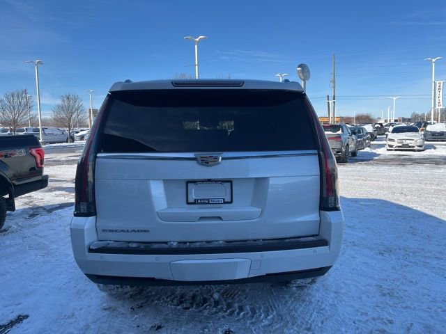 Used 2016 Cadillac Escalade Premium image 9