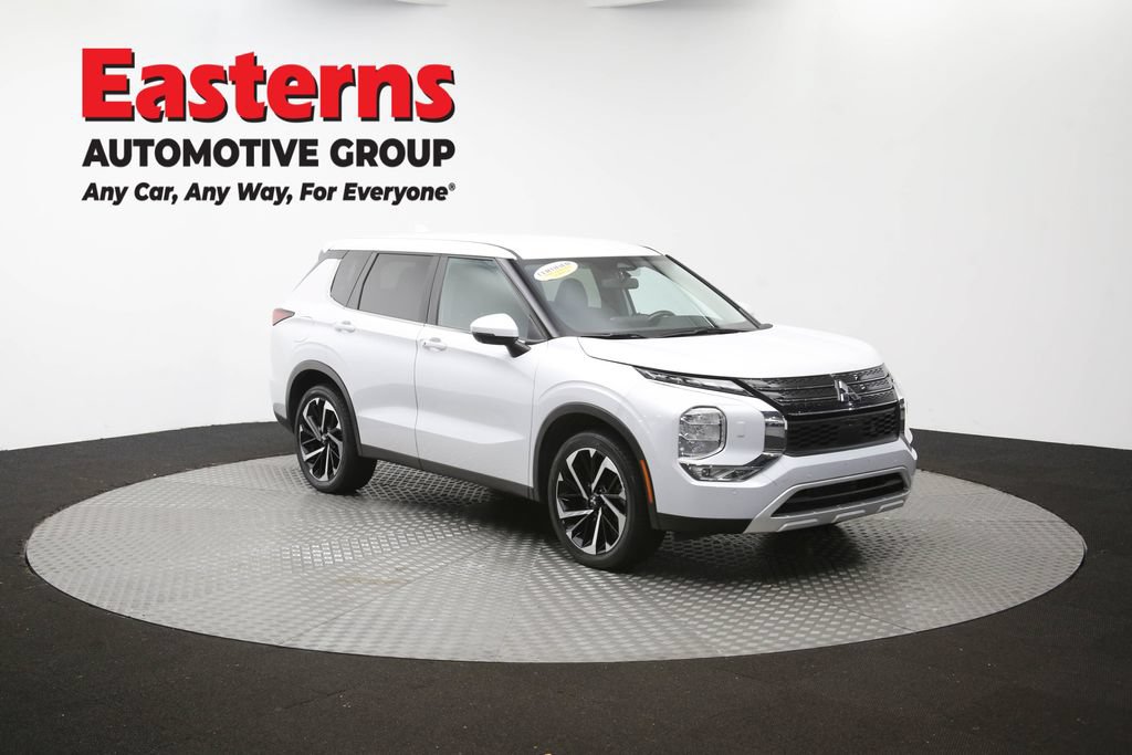 Used 2024 Mitsubishi Outlander SE AWD/4WD image 50