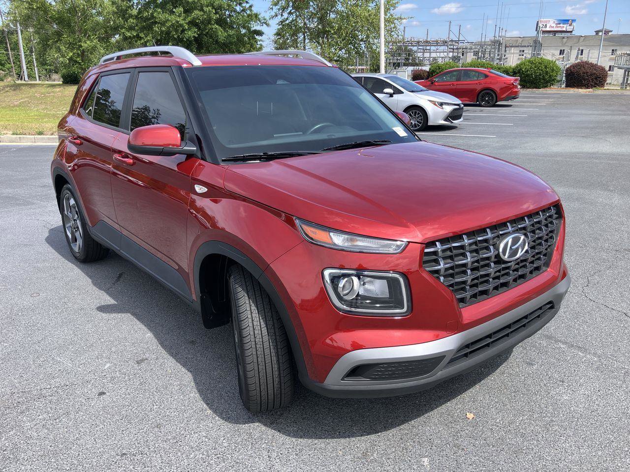 Used 2024 Hyundai Venue SEL FWD image 7