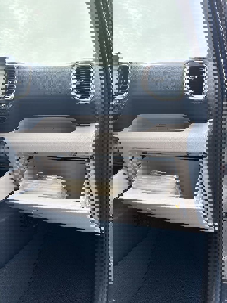 Used 2020 Hyundai Venue image 31