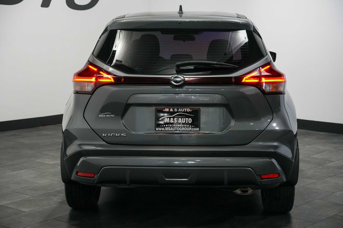 Used 2021 Nissan Kicks S FWD image 5