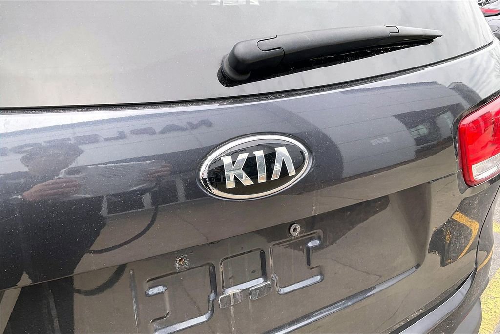 Used 2017 Kia Sorento LX image 35