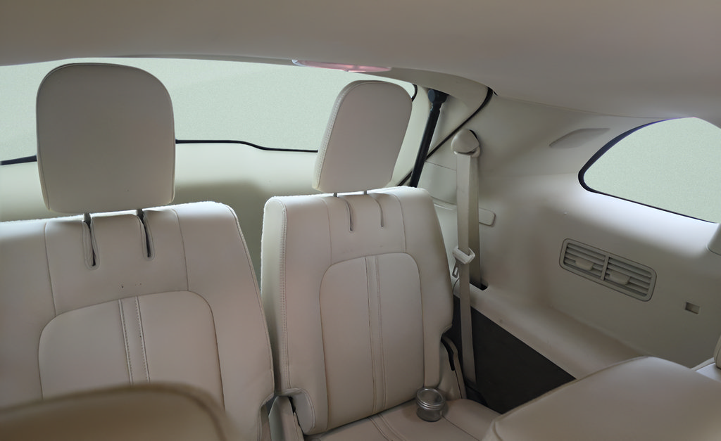Used 2019 Lincoln MKT AWD image 9