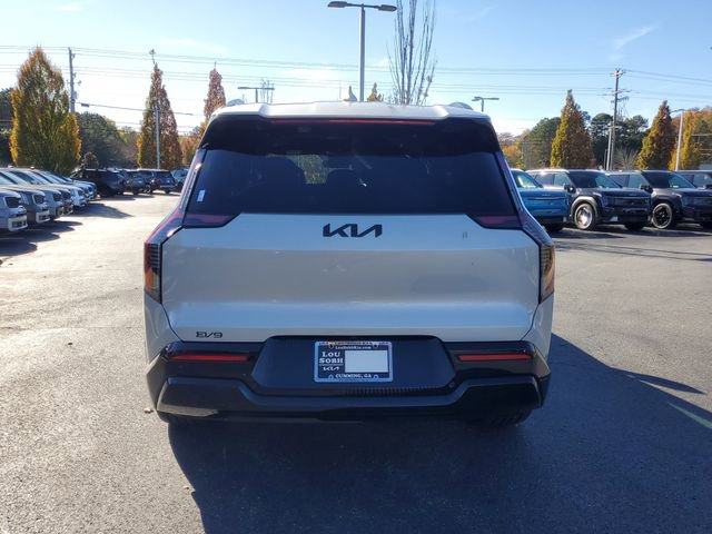 New 2026 Kia EV9 Land w/ Nightfall Edition Package image 5