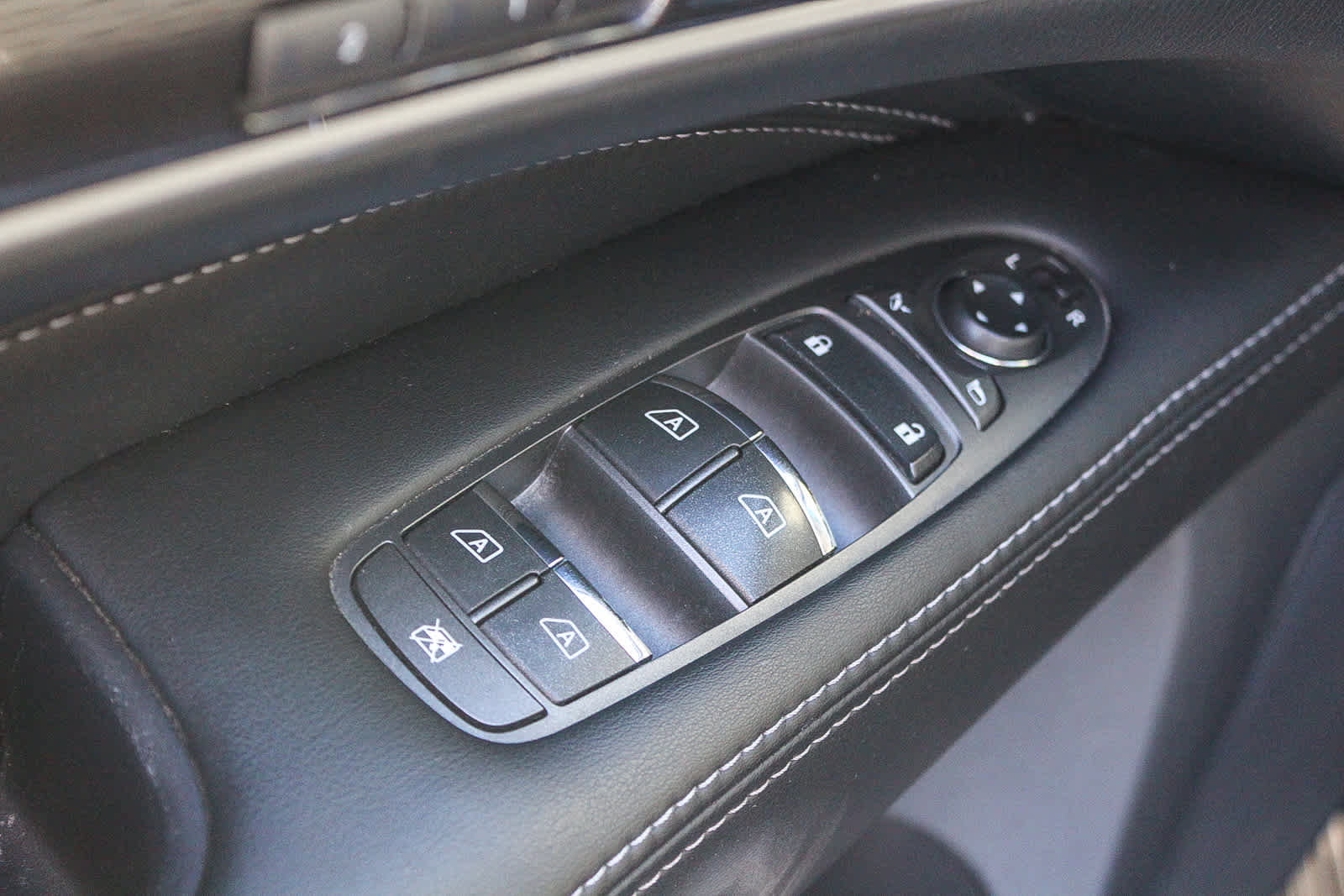 Used 2016 INFINITI QX60 FWD w/ Premium Plus Package image 20